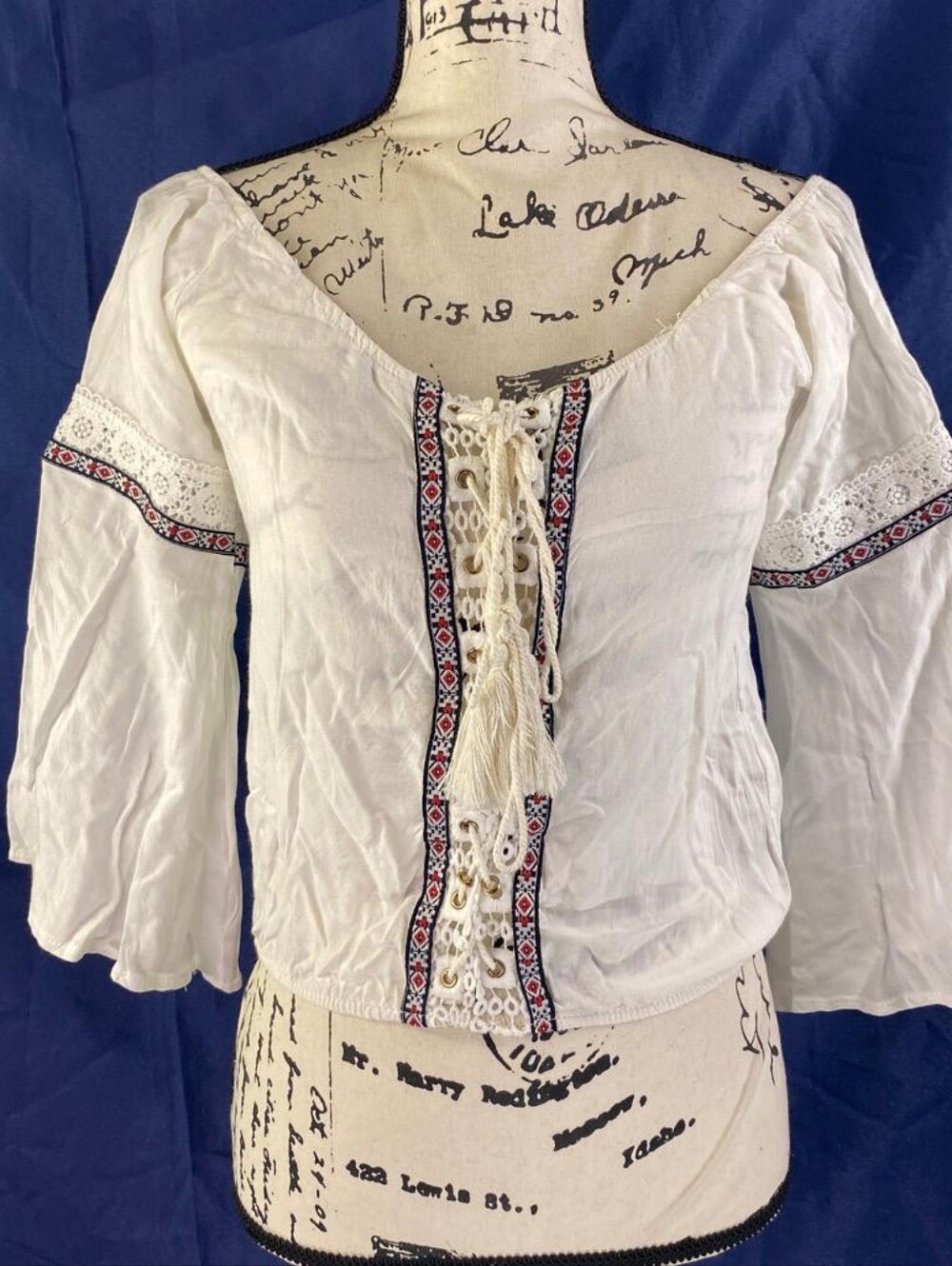 S.O.S. Collection Boho Peasant Blouse White Lace Up Embroidered Top Size S/P